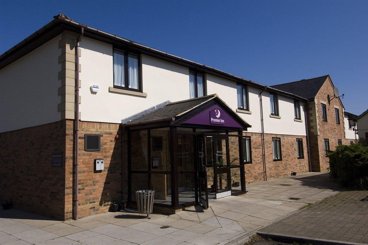 Premier Inn Premier Inn Silverstone Syresham Экстерьер фото