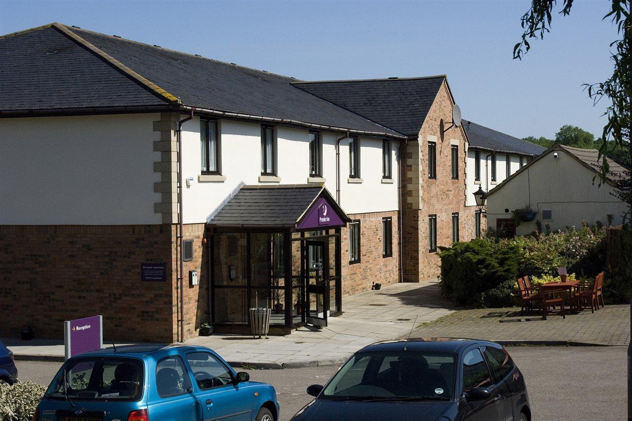 Premier Inn Premier Inn Silverstone Syresham Экстерьер фото