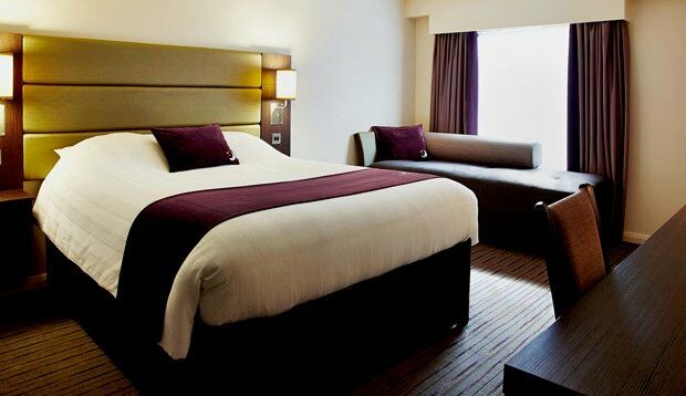 Premier Inn Premier Inn Silverstone Syresham Экстерьер фото